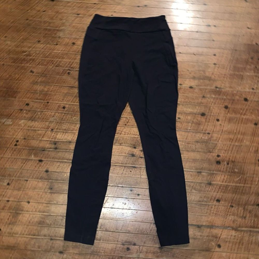 Athleta black size 6 Athleisure comfortable workout pants